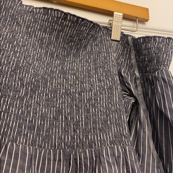 Off the shoulder Top - Picture 3 of 4